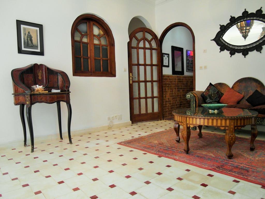 Christina'S House Bed and Breakfast Asilah Exteriör bild