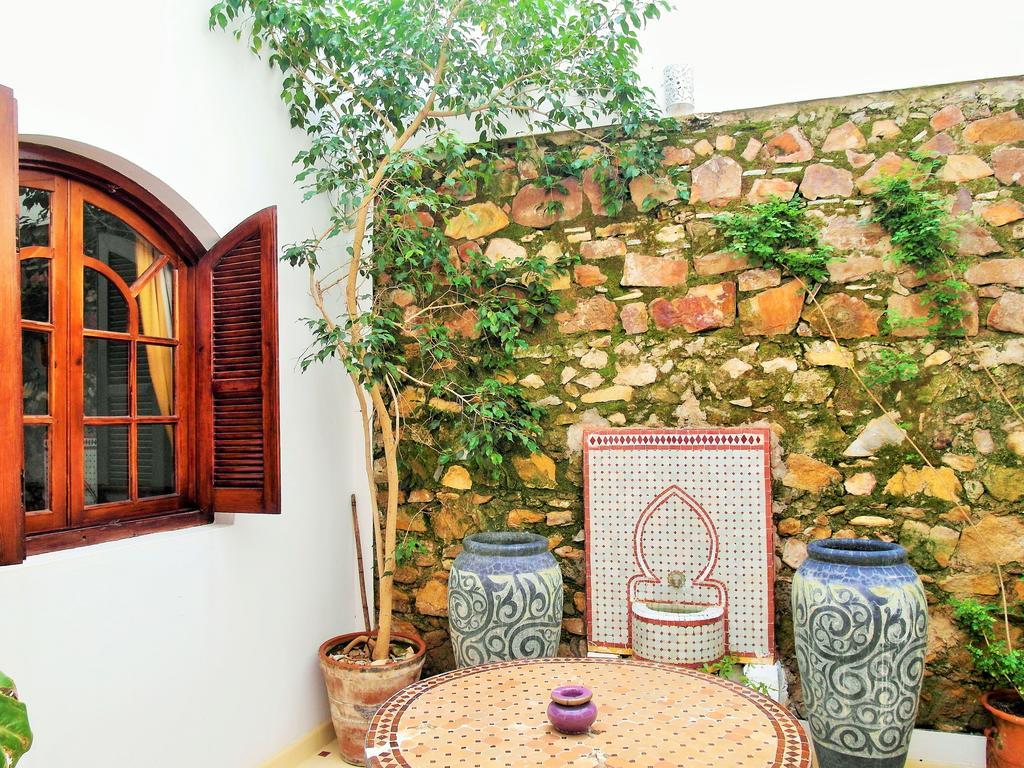 Christina'S House Bed and Breakfast Asilah Exteriör bild
