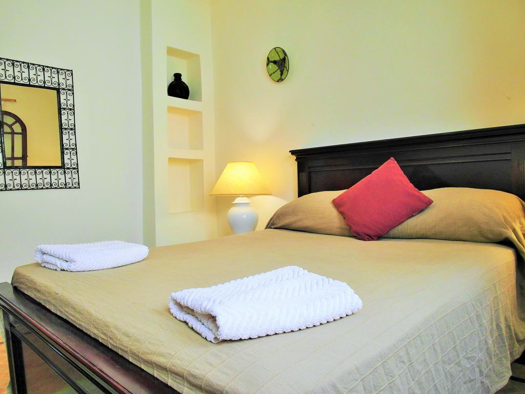 Christina'S House Bed and Breakfast Asilah Exteriör bild